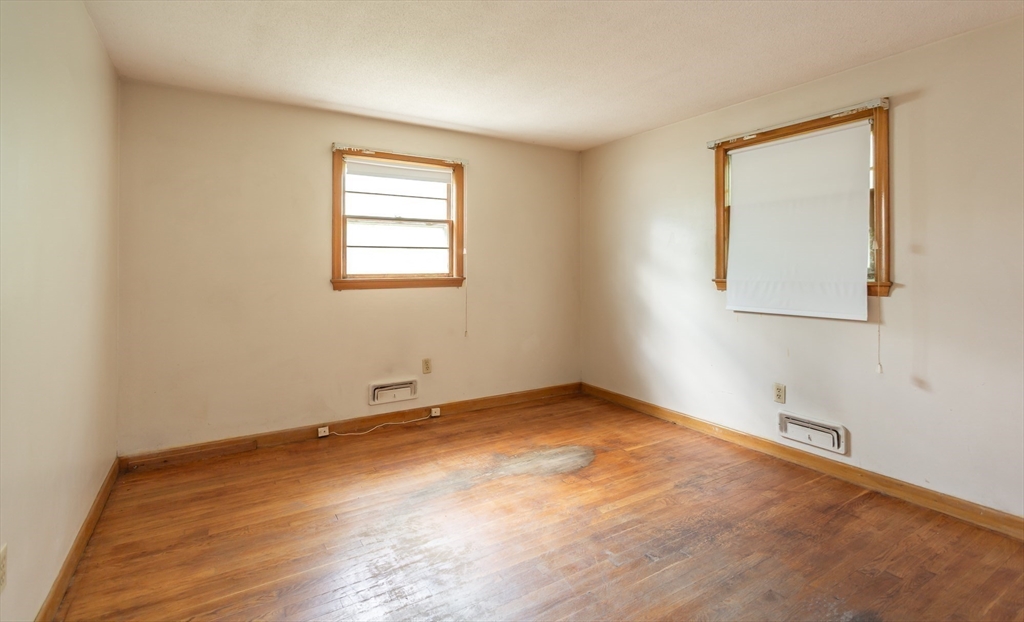 10 Michael Road Randolph, MA 02368 - Photo 8 of 22