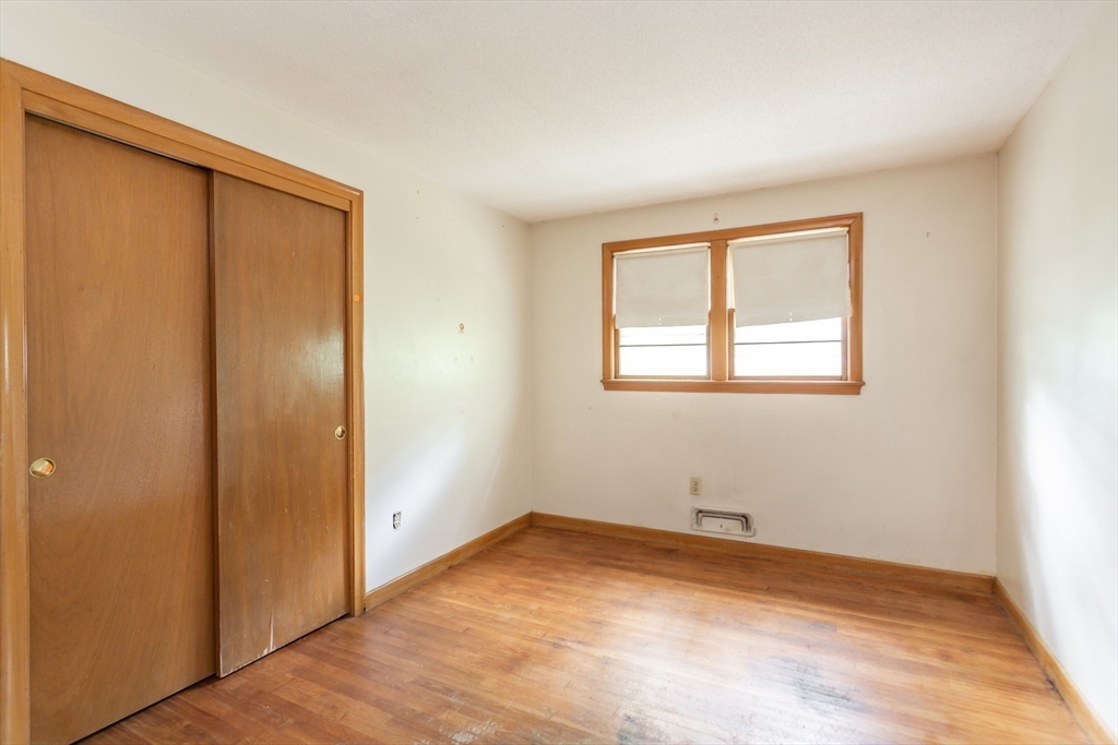 10 Michael Road Randolph, MA 02368 - Photo 9 of 22