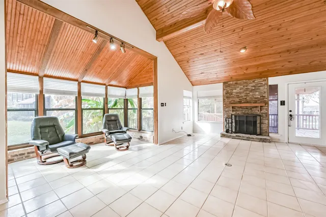 $224,500 | 200 Fountain Lake West, Unit 132, Livingston, TX 77351