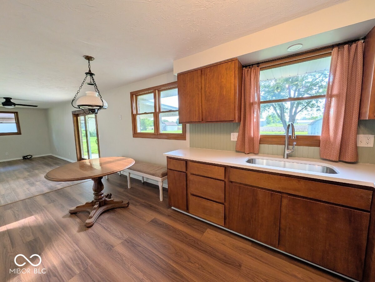 8091 South 100th Street East Pendleton, IN 46064 - Photo 7 of 18