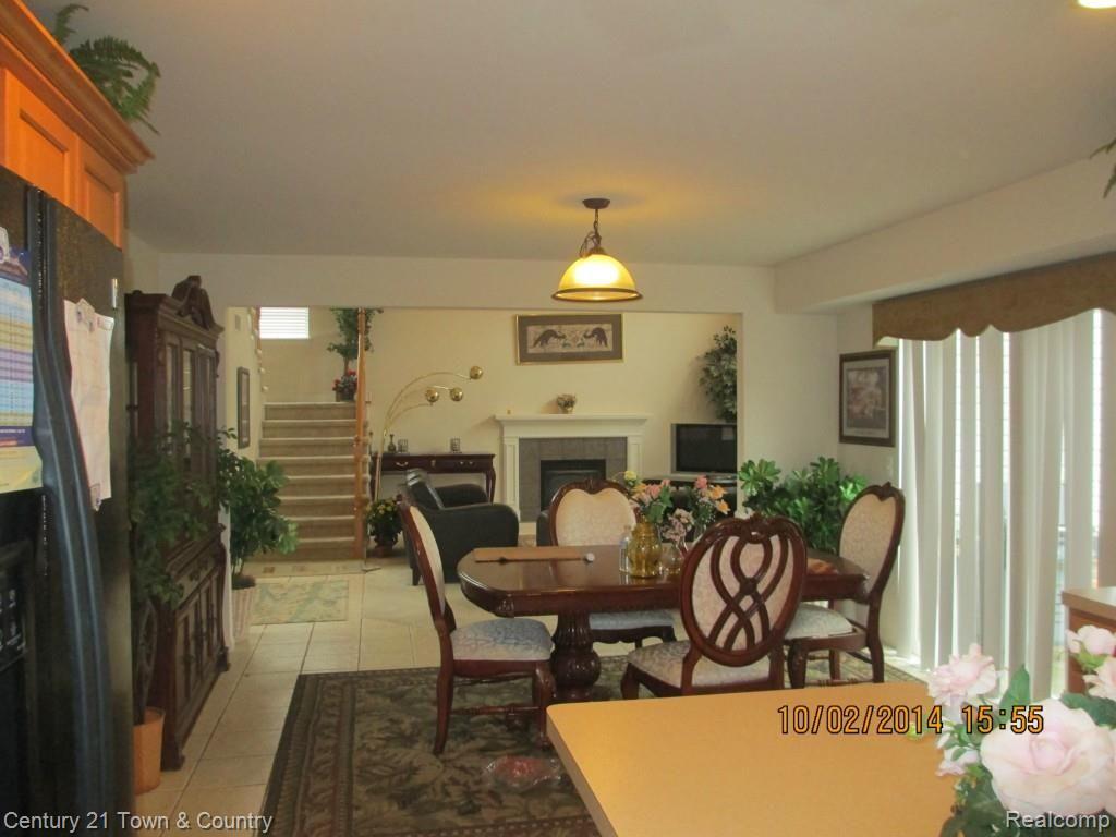 2600 Florence Drive Rochester, MI 48309 - Photo 14 of 36 2600 Florence 100314 024.jpg