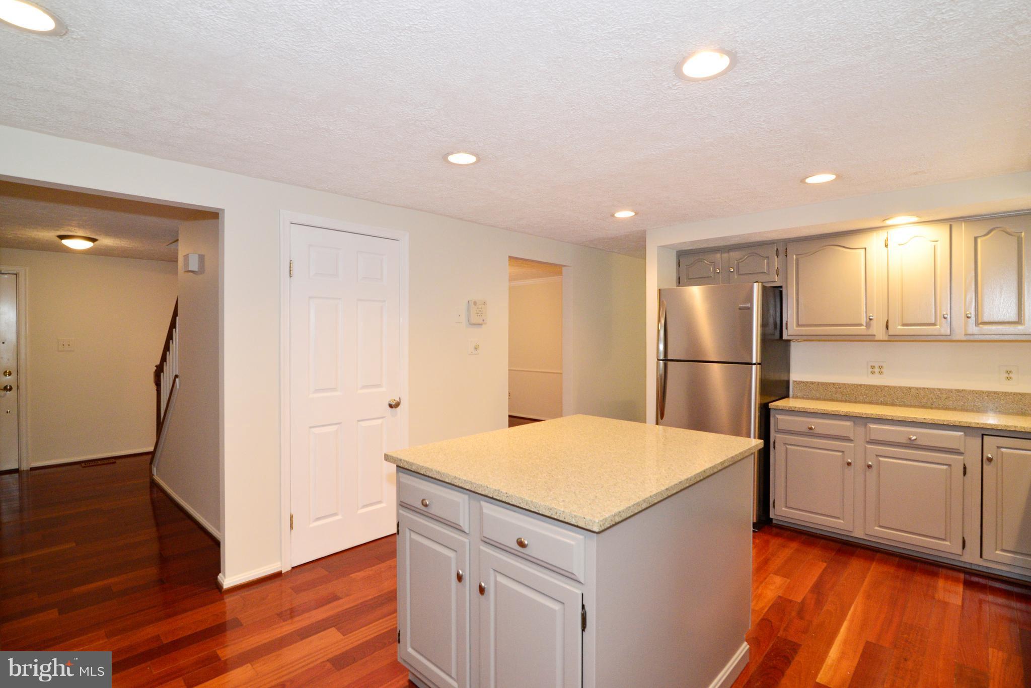 2602 Oldwick Court Reston, VA 20191 - Photo 11 of 29 Kitchen