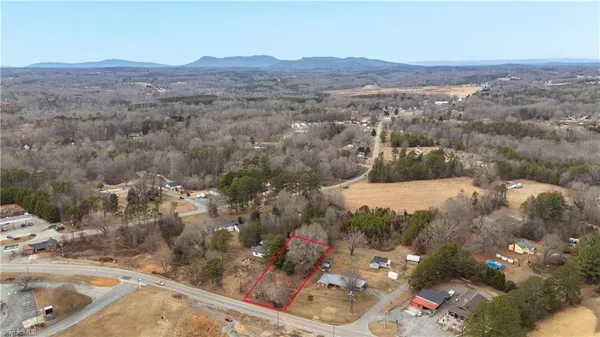 $325,000 | 1125 North Main Street, Walnut Cove, NC 27052