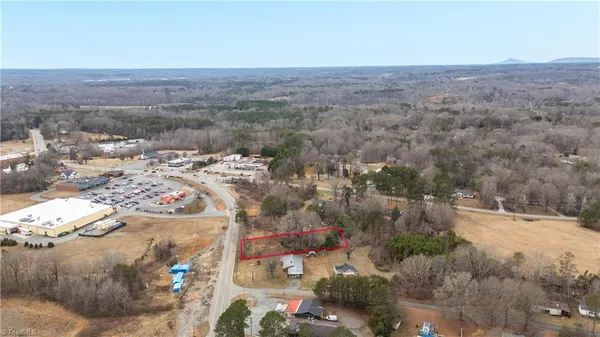 $325,000 | 1125 North Main Street, Walnut Cove, NC 27052