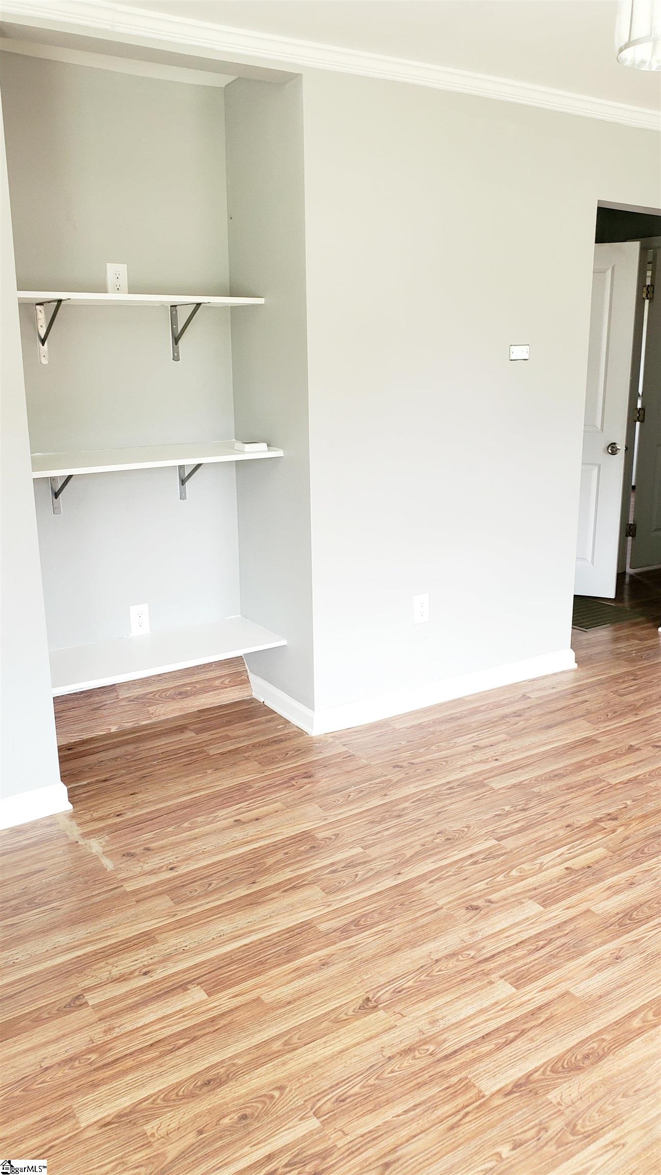 118 Spring Street Greer, SC 29650 - Photo 4 of 12 Gallery Image 4