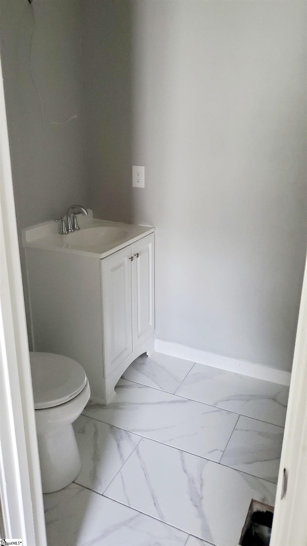 118 Spring Street Greer, SC 29650 - Photo 10 of 12 Gallery Image 10