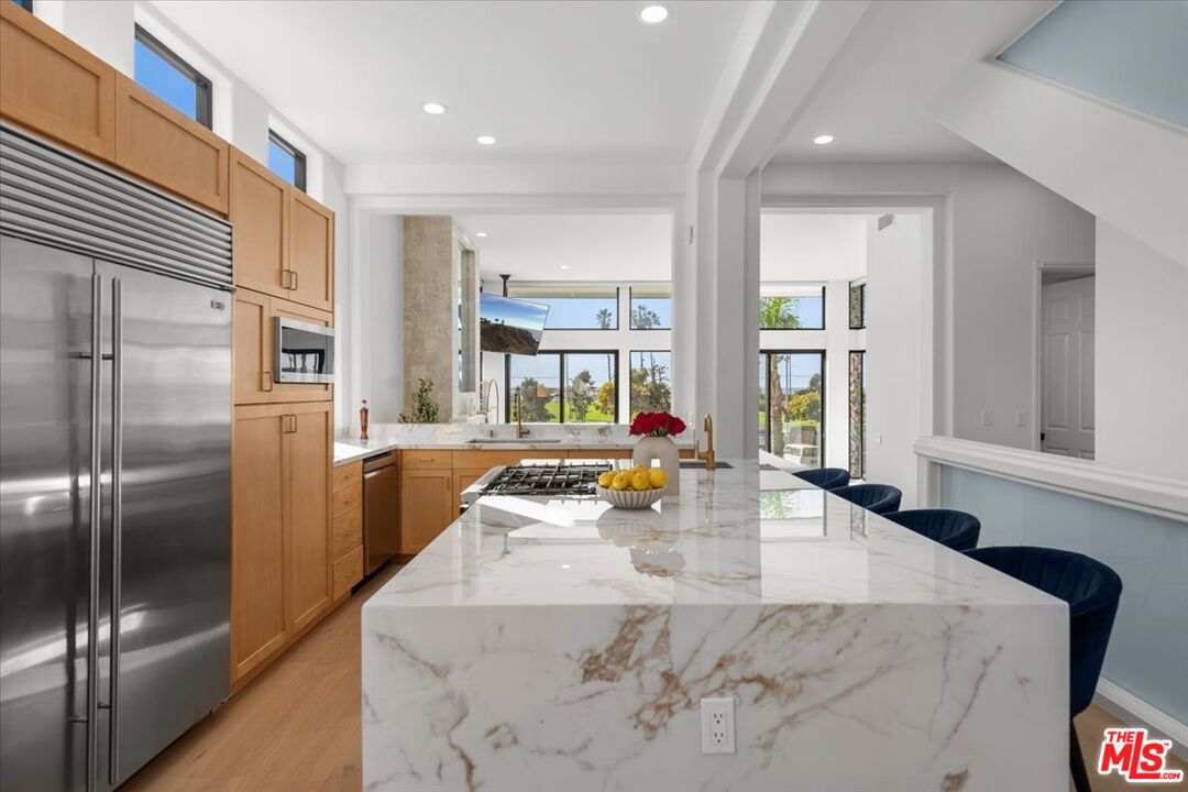 6730 Esplanade Street Playa del Rey, CA 90293 - Photo 11 of 38