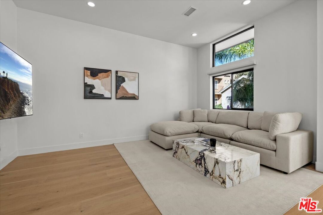 6730 Esplanade Street Playa del Rey, CA 90293 - Photo 13 of 38