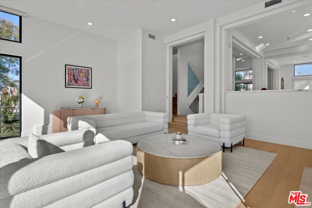 6730 Esplanade Street Playa del Rey, CA 90293 - Photo 6 of 38