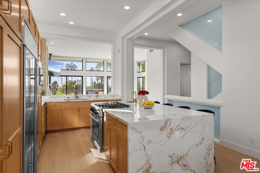 6730 Esplanade Street Playa del Rey, CA 90293 - Photo 10 of 38