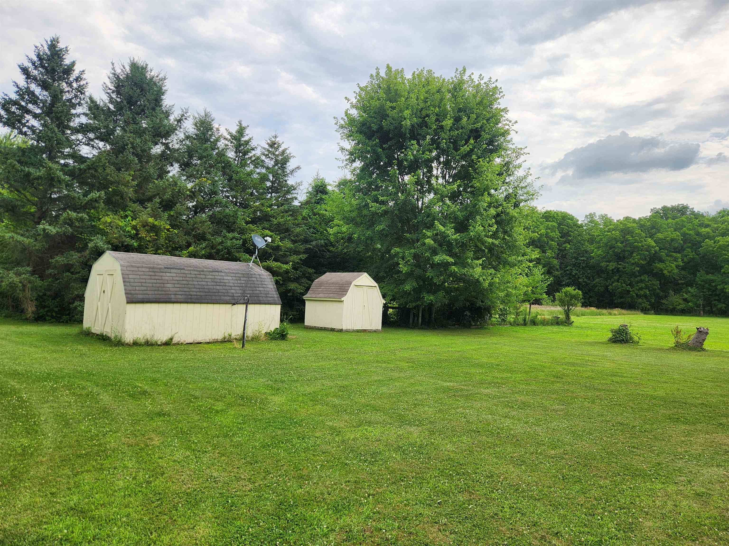 2011 Flanders Road Charlotte, MI 48813 - Photo 87 of 90