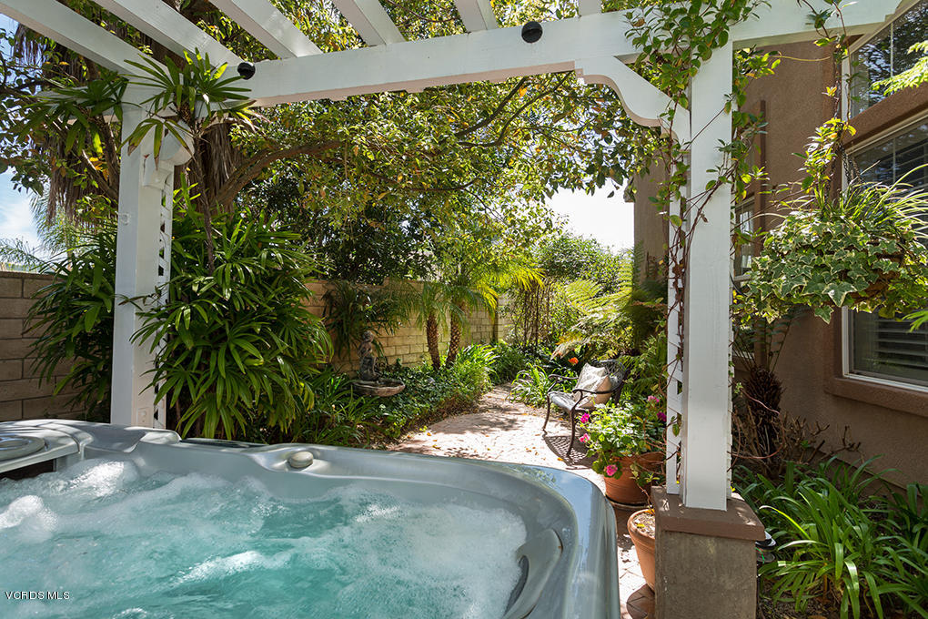 210 Knoll Ridge Road Simi Valley, CA 93065 - Photo 27 of 46 a view of a backyard