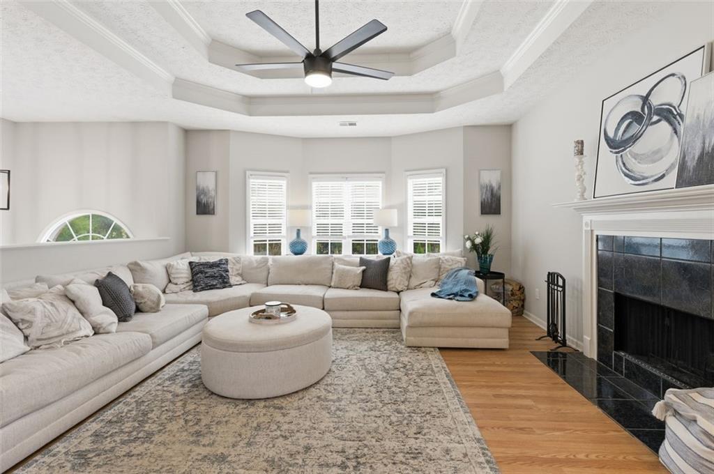 1856 Whitley Road Bethlehem, GA 30620 - Photo 7 of 28 a living room with furniture and a fireplace