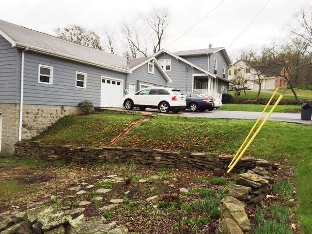 1211 Maple St Extension Coraopolis, PA 15108 - Photo 2 of 24 Gallery Image 2