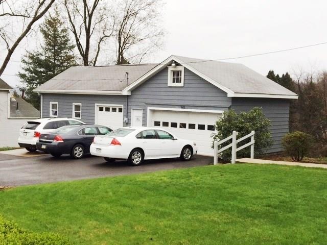 1211 Maple St Extension Coraopolis, PA 15108 - Photo 3 of 24 Gallery Image 3