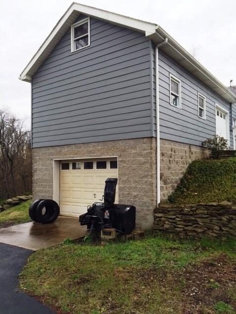 1211 Maple St Extension Coraopolis, PA 15108 - Photo 4 of 24 Gallery Image 4