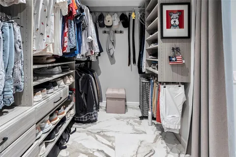 $1,995,000 | 9 Island Avenue, Unit 2104, Miami Beach, FL 33139