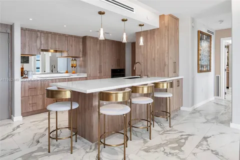 $1,995,000 | 9 Island Avenue, Unit 2104, Miami Beach, FL 33139