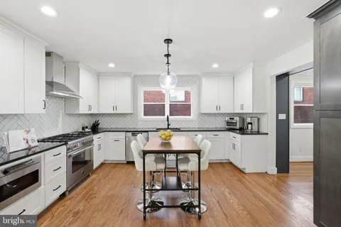 $1,695,000 | 5911 Nebraska Avenue Northwest, Washington, DC 20015