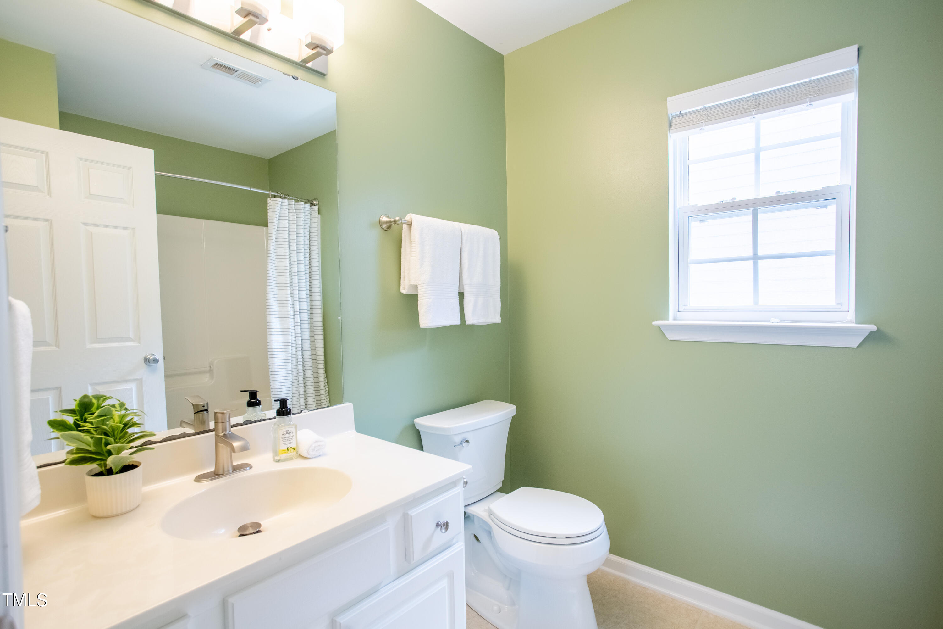 8209 Shadow Stone Court Raleigh, NC 27613 - Photo 23 of 49 RF090925-23