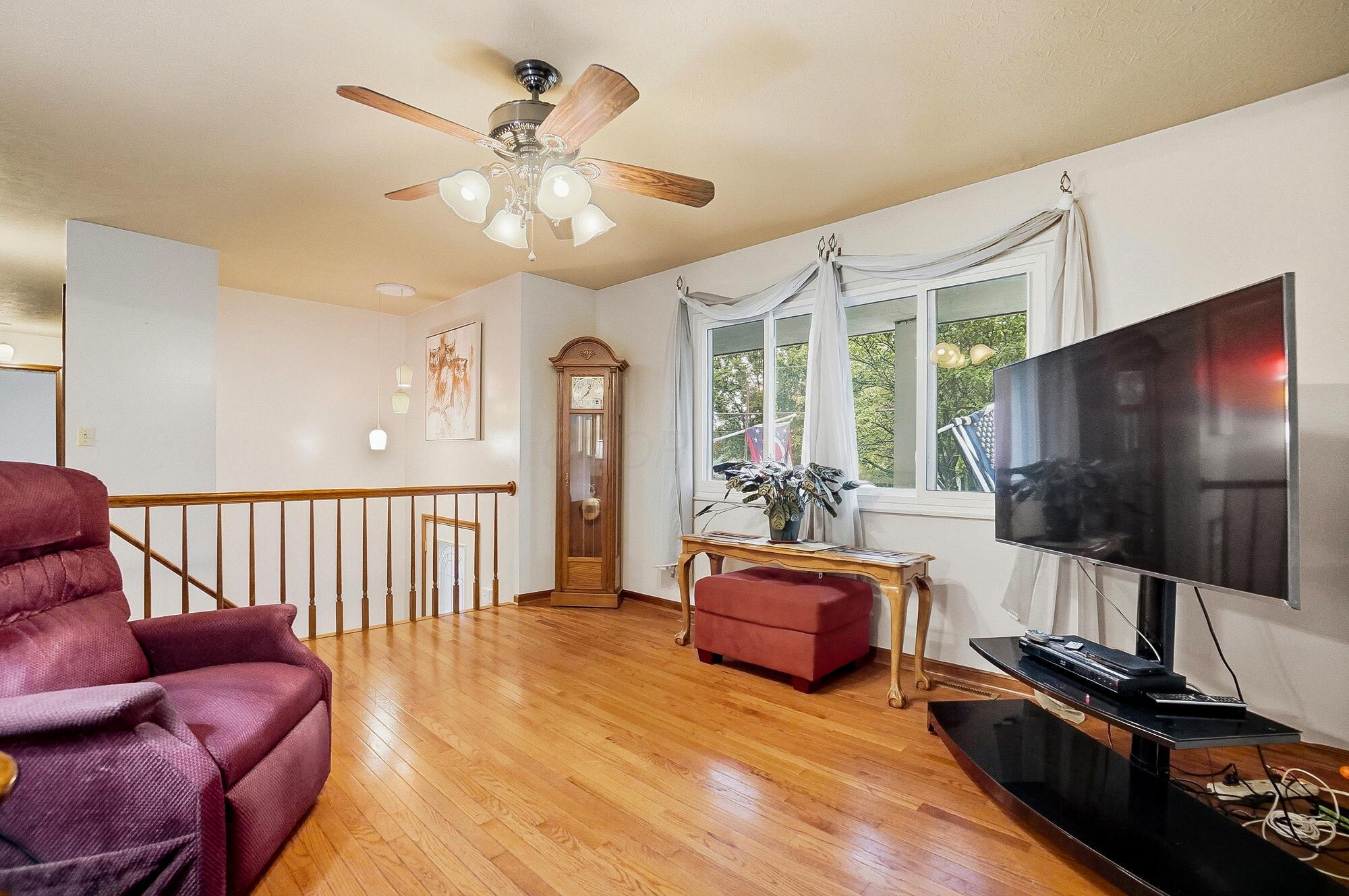 6285 Bausch Road Galloway, OH 43119 - Photo 7 of 54 059