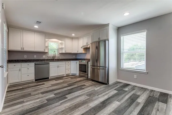 $1,650 | 606 Ridgeline Drive, Hurst, TX 76053