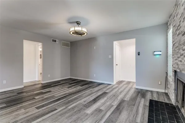 $1,650 | 606 Ridgeline Drive, Hurst, TX 76053