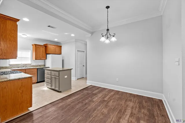 $279,900 | 27776 Lakeshore Drive, Walker, LA 70785