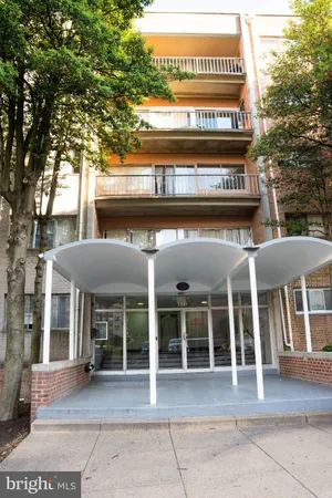 $1,850 | 5801 Quantrell Avenue, Unit 306, Alexandria, VA 22312