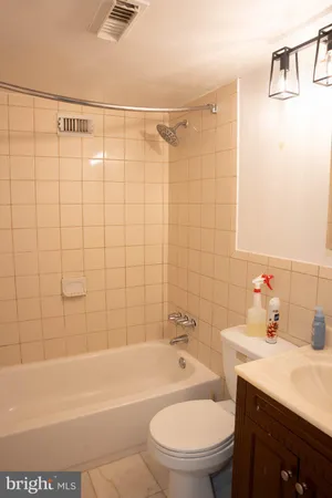 $1,850 | 5801 Quantrell Avenue, Unit 306, Alexandria, VA 22312