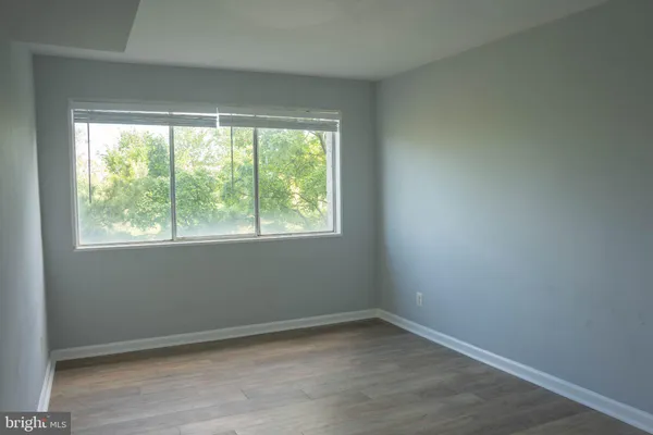 $1,850 | 5801 Quantrell Avenue, Unit 306, Alexandria, VA 22312