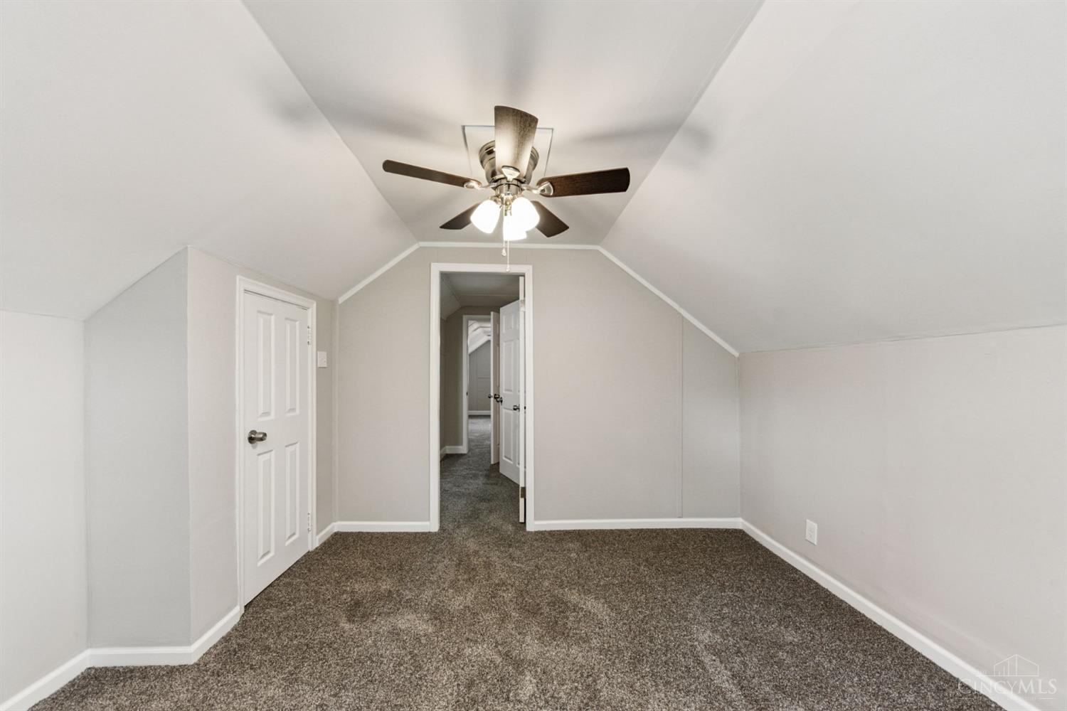 7247 Reading Road Cincinnati, OH 45237 - Photo 29 of 41 Gallery Image 29