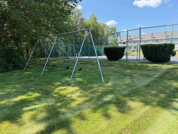 $519,900 | 60 Wellington Village Drive, Unit 5, Bristol, NH 03222