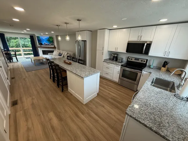 $519,900 | 60 Wellington Village Drive, Unit 5, Bristol, NH 03222