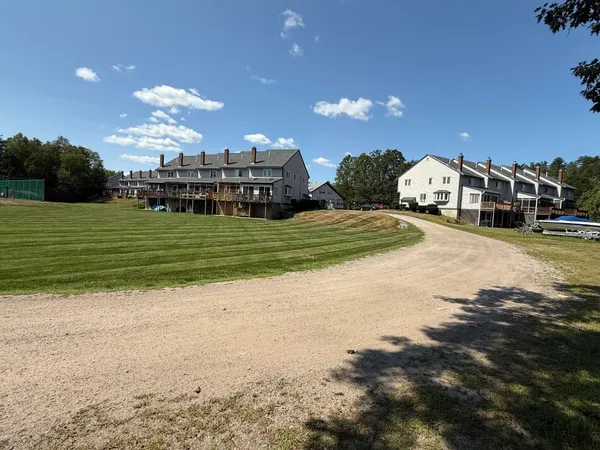 $519,900 | 60 Wellington Village Drive, Unit 5, Bristol, NH 03222