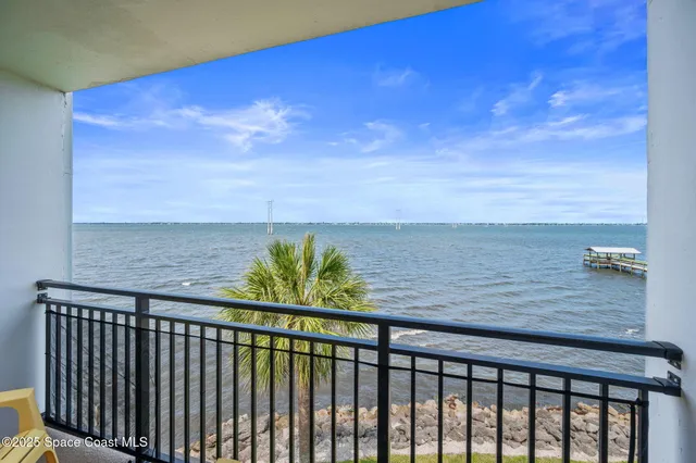$270,000 | 3901 Dixie Highway Northeast, Unit 301, Palm Bay, FL 32905