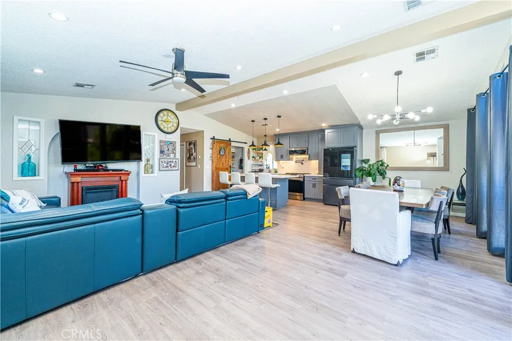 9080 Bloomfield Avenue, Unit 191 Cypress, CA 90630 - Photo 2 of 22 a large kitchen with a table and chairs in it