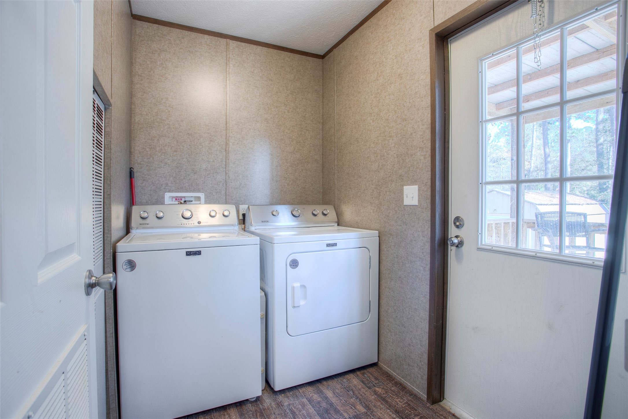 277 Rio Grande Drive Trinity, TX 75862 - Photo 26 of 50 a utility room with dryer and washer