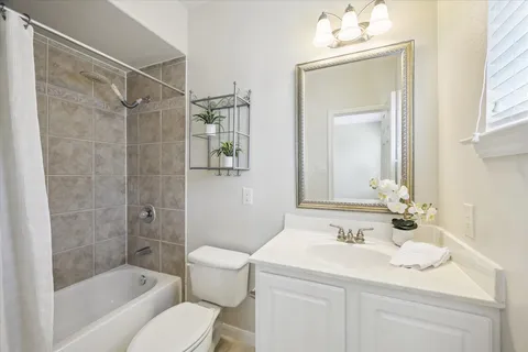 $328,000 | 12707 Boheme Drive, Unit 1401, Houston, TX 77024