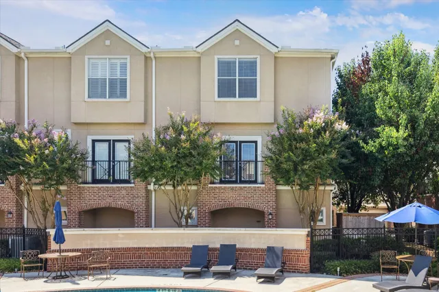 $328,000 | 12707 Boheme Drive, Unit 1401, Houston, TX 77024