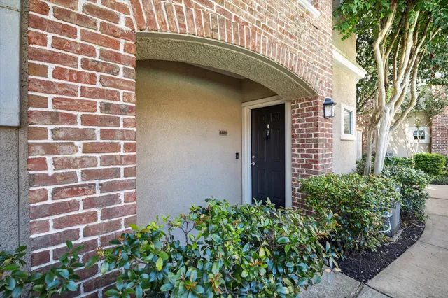 $328,000 | 12707 Boheme Drive, Unit 1401, Houston, TX 77024