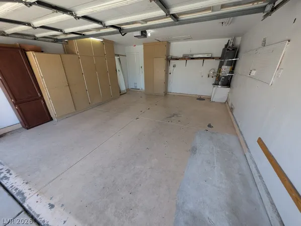 $2,000 | 731 Rising Star Drive, Henderson, NV 89014