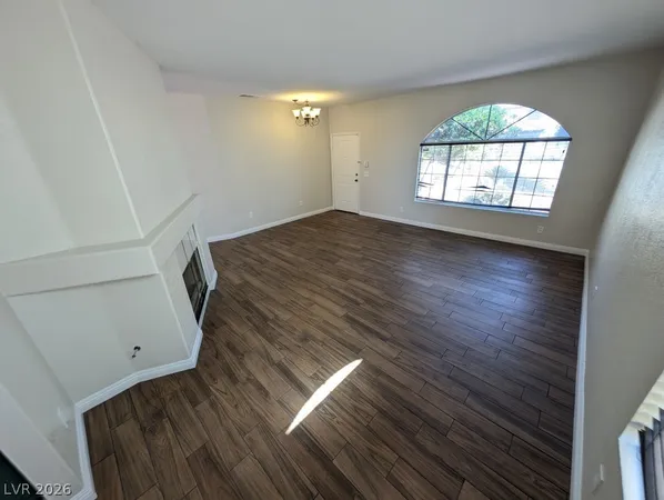 $2,000 | 731 Rising Star Drive, Henderson, NV 89014