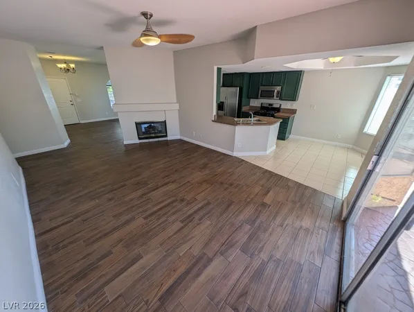 $2,000 | 731 Rising Star Drive, Henderson, NV 89014