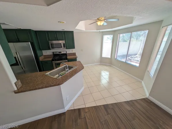 $2,000 | 731 Rising Star Drive, Henderson, NV 89014