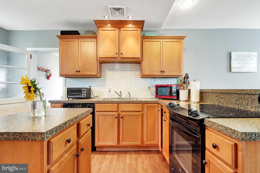 584 Auction Road Manheim, PA 17545 - Photo 8 of 25