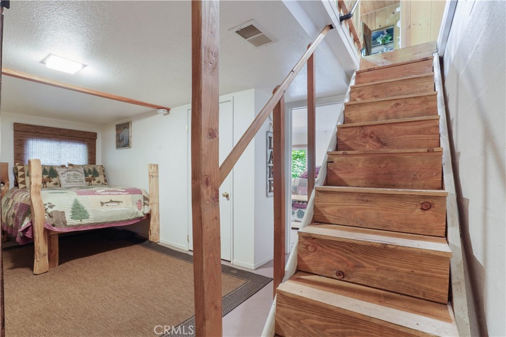 825 Cottage Grove Road Lake Arrowhead, CA 92352 - Photo 16 of 25 a view of entryway