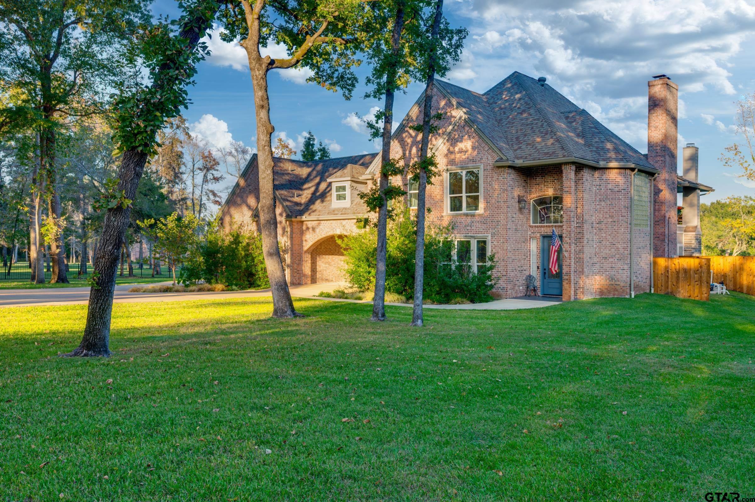 2001 Rose Pointe Athens, TX 75752 - Photo 5 of 48
