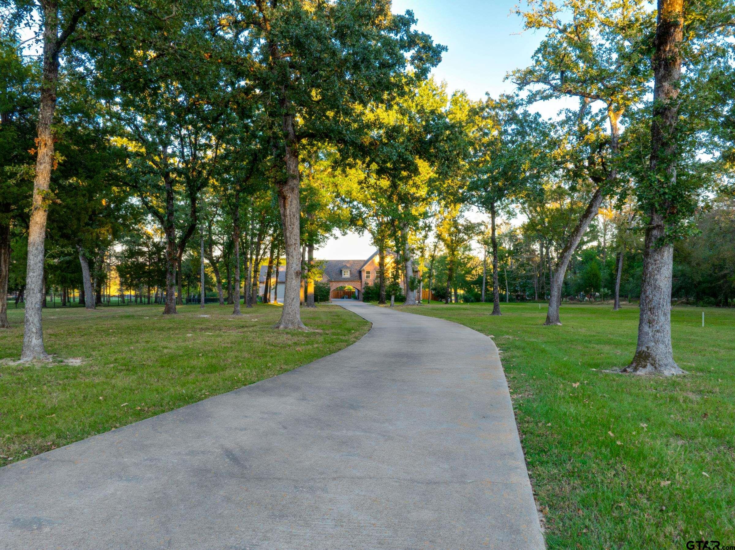 2001 Rose Pointe Athens, TX 75752 - Photo 7 of 48