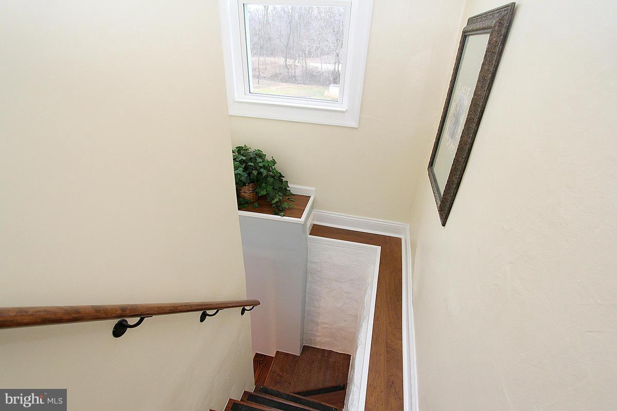 6705 Manor Woods Road Frederick, MD 21703 - Photo 15 of 28 Interior (General)